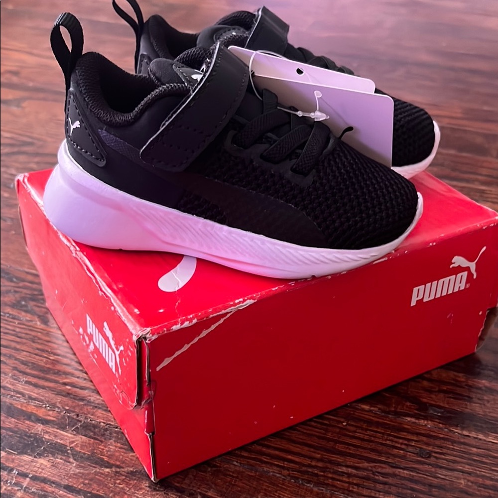 Puma Black and White Kids Sneakers - Picture 5 of 5